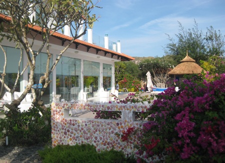 Khu vườn hoa bãi biển Long Hải hút khách du lịch - 6 PV