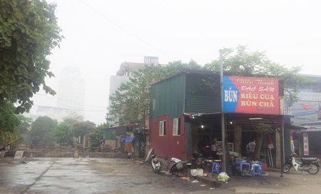 Khu Liên hợp thể thao Quốc gia “bỏ quên” gần 1000 m2 đất công - 1 Phần đất lưu không bị ông Thành tố cáo sử dụng sai mục đích