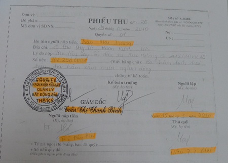 Phiếu thu khoản tiền 302.250.000đ chị Trang cho Công ty Quản lý bất động sản Thế kỷ vay