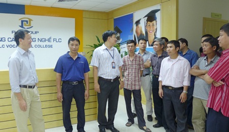 Tham quan Trường Cao đẳng Nghề,