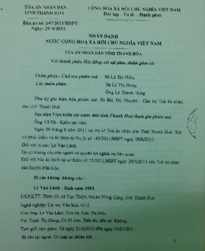 Chủ xe gây tai nạn làm 4 người chết được tòa án "giúp" chối bỏ trách nhiệm? - 2 Gia đình bà Ngô Thị Phương Lan đề nghị hủy bỏ bản án phúc thẩm của TAND tỉnh Thanh Hóa