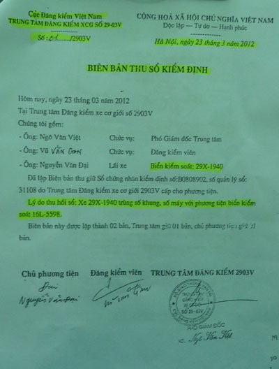 Công dân đòi Cục Đăng kiểm bồi thường vì ban hành quyết định mập mờ - 1 Biên bản thu giữ sổ kiểm định xe ôtô của ông Nguyễn Mạnh Cường