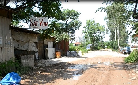 Bài 2: Thả cửa chiếm đất vàng kinh doanh - 1 Đường vào dự án Công viên Cầu Giấy