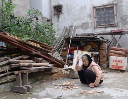 Bà Thuận cho rằng chính quyền địa phương cố ý gây khó khăn cho gia đình chính sách