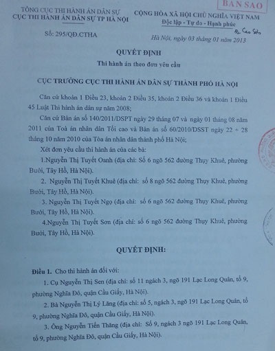 Công dân quận Cầu Giấy mòn mỏi chờ được thi hành án - 2 Quyết định thi hành bản án ký tháng 1/2013 vẫn nằm trên bàn