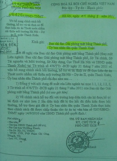 Công dân “tố” UBND quận Thanh Xuân áp dụng chế độ bồi thường sai quy định - 3 10 hộ dân khẩn thiết đề nghị UBND TP Hà Nội xem xét lại chế độ hỗ trợ, bồi thường, tái định cư
