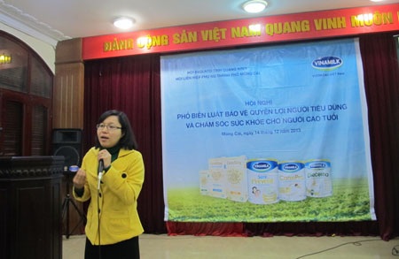 Vinamilk tư vấn chăm sóc sức khoẻ người cao tuổi TP Móng Cái - 1 Bà Nguyễn Thị Mỹ Hòa – Trưởng ban Nhãn hiệu, ngành hàng sữa bột của Vinamilk chia sẻ