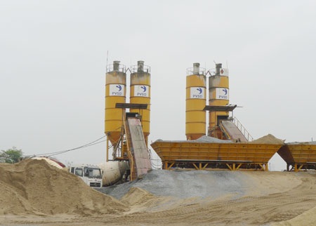 Các trạm hiên ngang hoạt động dù không được cơ quan chức năng cấp phép