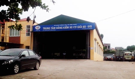 Giám đốc Trung tâm Đăng kiểm Vĩnh Phúc bị “tố” sử dụng bằng giả - 2 Giám đốc Trung tâm Đăng kiểm Vĩnh Phúc bị “tố” sử dụng bằng giả