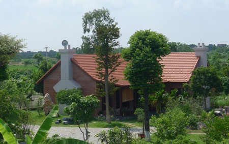 Truy trách nhiệm vụ biệt thự mọc tràn lan trên đất nông nghiệp ở Đan Phượng - 2 Công trình biệt thự sang trọng này chỉ phá dỡ lấy lệ