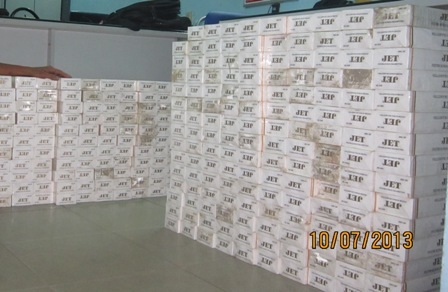Tang vật là thuốc lá lậu bị công an thu giữ