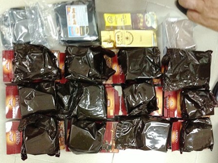 Số tiền chất Pseudoephedrine để sản xuất ma túy bị Chi cục Hải quan Chuyển phát nhanh TPHCM bắt giữ