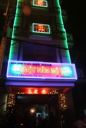 Cơ quan chức năng kiểm tra nhà hàng 151 