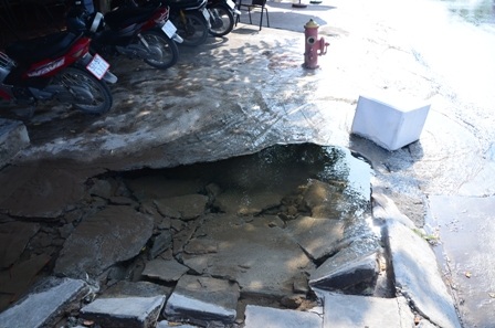 Vụ vỡ ống nước có thể ảnh hưởng đến dòng nước sinh hoạt của các hộ dân trong khu vực