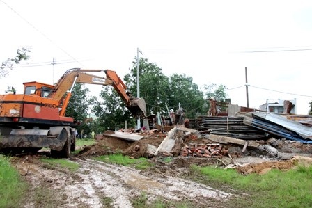 Nhà không phép luôn là mảnh đất màu mỡ cho các đối tượng lừa đảo hoạt động