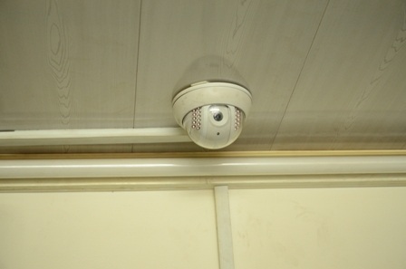 Cửa hàng có camera nhưng ban đêm không hoạt động