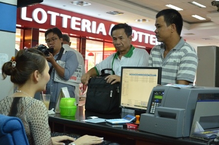 Hôm nay khách hàng nhắn tin lấy số thứ tự và đến ngày 10/10 mới đến ga Sài Gòn mua vé 