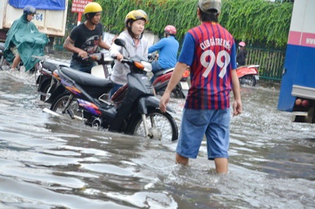 Chặn đầu xe chèo kéo