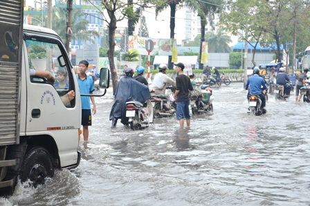 Chặn đầu xe chèo kéo