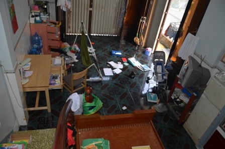 Hiện trường căn nhà ngổn ngang sau khi bị trộm đột nhập