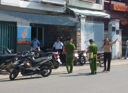 Sự thật vụ “cướp” 32 chiếc taxi giữa Sài Gòn - 4 Công an phường 17, quận Bình Thạnh có mặt tại trụ sở