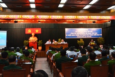 Toàn cảnh hội nghị sơ kết tình hình kết quả công tác phòng chống tội phạm năm 2013 tại TPHCM