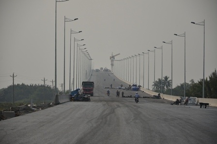 Trên tuyến cao tốc này có hạng mục cầu Long Thành bắc qua sông Đồng Nai