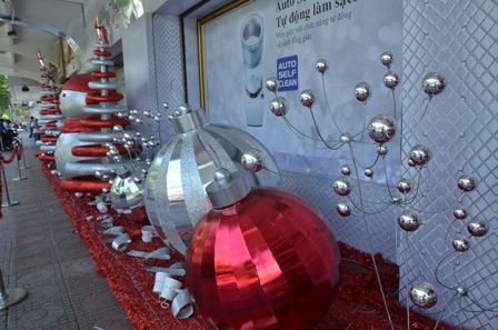 Những chú tuần lộc, ông già tuyết đủ màu sắc