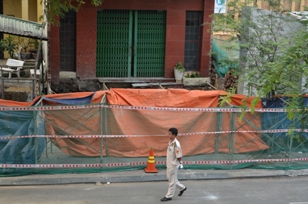 Hiện công trình vẫn đang được rào chắn