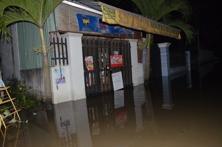 Nhiều ngôi nhà dân bị ngập sâu hơn 1 mét