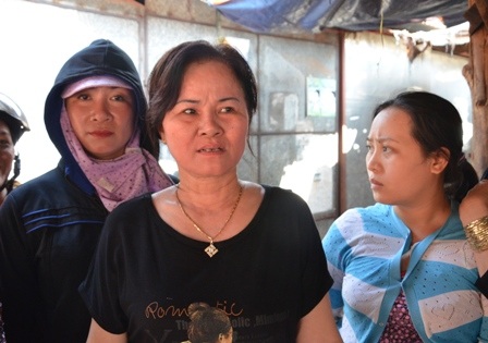 Các tiểu thương chợ Vĩnh Tân rất bức xúc với quyết định di dời ngôi chợ gần 20 năm tuổi này