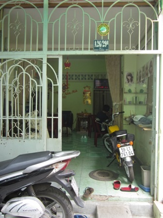 Căn nhà của gia đình bên chồng Trâm nơi đối tượng bắt cóc em bé và đưa về đây