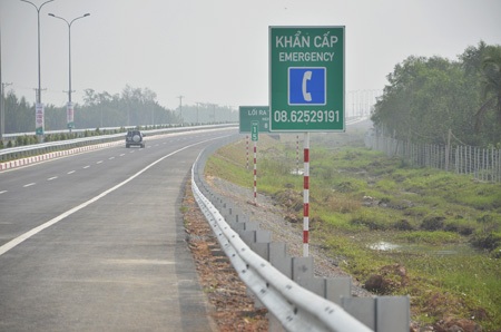 Làn dừng xe khẩn cấp