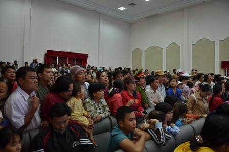 Người dân tham dự phiên tòa