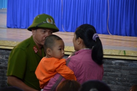 Một bị hại bé nhỏ có mặt