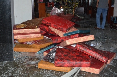 Trong nhà chứa nhiều nệm mút khiến đám cháy tạo ra nhiều khói