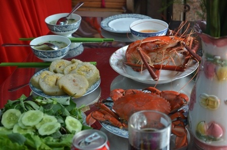 Những mâm cơm cúng tiễn ông bà từ đơn giản đến cầu kỳ