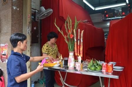 Những mâm cơm cúng tiễn ông bà từ đơn giản đến cầu kỳ