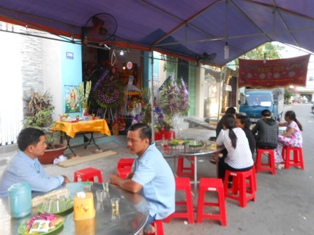 Đám tang em học sinh xấu số