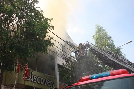 Hiện trường vụ cháy quán bar Discovery