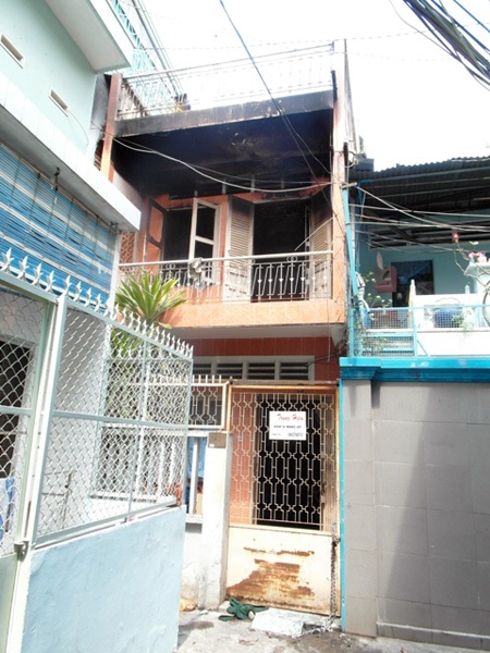 Căn nhà xảy ra cháy