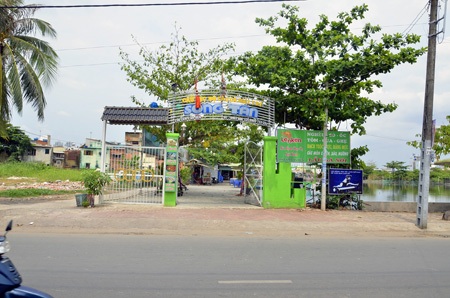 Quán Sông Tân nơi các đối tượng dàn cảnh trộm xe SH nhưng bị công an bắt giữ