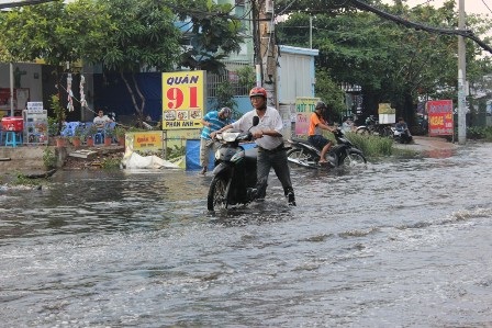 Dẫn bộ vì xe chết máy