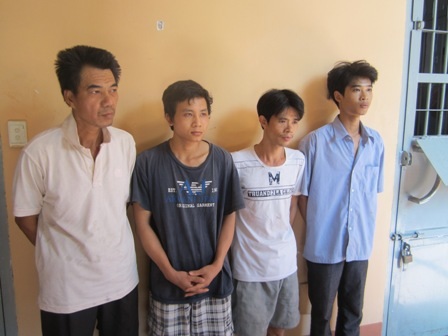 4 đối tượng tại cơ quan công an