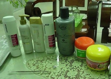 Phát hiện 3kg tiền chất ma túy đá ngụy trang trong mỹ phẩm - 1 Lô mỹ phẩm chứa tiền chất ma túy bị
