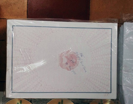 Các mẫu phôi để làm giả giấy tờ, sổ tiết kiệm giả