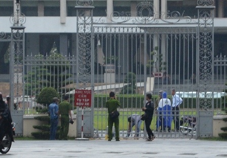 Các đơn vị nghiệp vụ công an TPHCM có mặt để khám nghiệm hiện trường