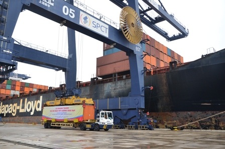 Tàu trên 50 ngàn tấn cập cảng SPCT an toàn