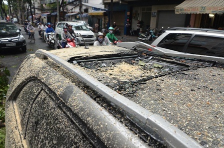 Chiếc xe biển số Bình Dương bị hư hỏng nặng sau sự cố