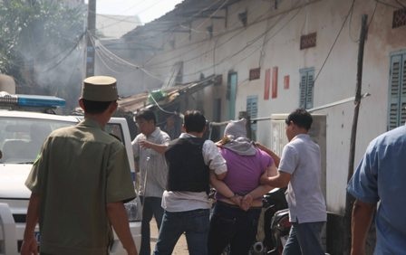 Phạm Thị Chi được đưa ra ngoài